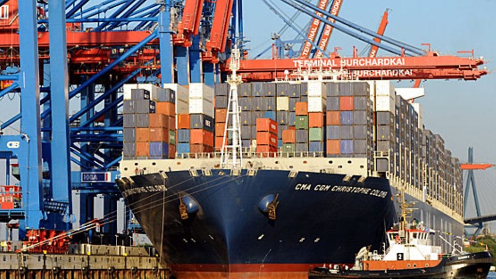 Ennusteet paremmasta ovat herkkiä maailmantalouden riskeille ja lepäävät muun muassa viennin vauhdittumisessa.