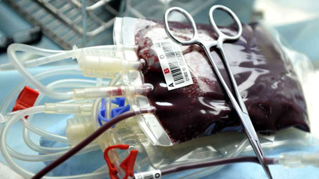 Britannia on päättänyt muuttaa verenluovutukseen liittyviä säädöksiään.