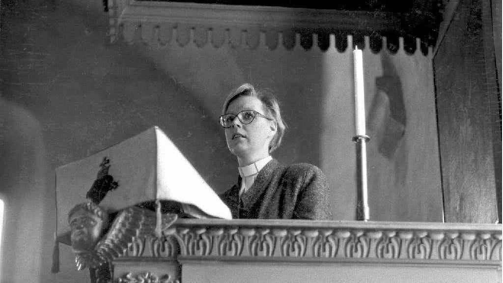 Ensimmäinen nainen on valittu lääninrovastiksi Suomen luterilaisessa kirkossa. Hän on kirkkoherra Juanita FAGERHOLM-URCH