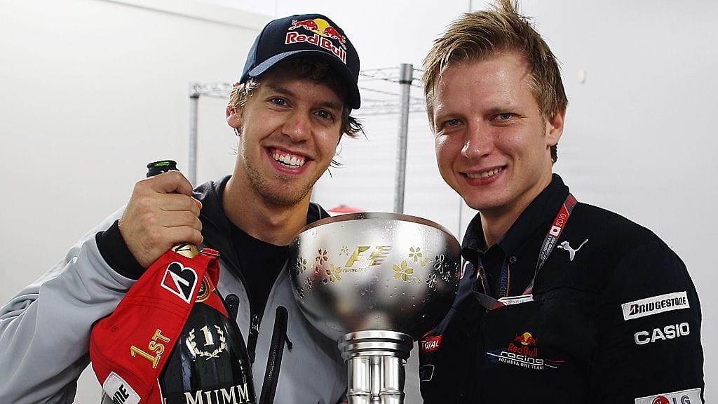 Sebastian Vettel ja Tommi Pärmäkoski vuonna 2010