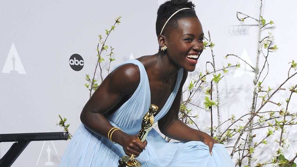 Lupita Nyong'o voitti parhaan naissivuosan Oscarin roolistaan elokuvassa 12 Years a Slave.