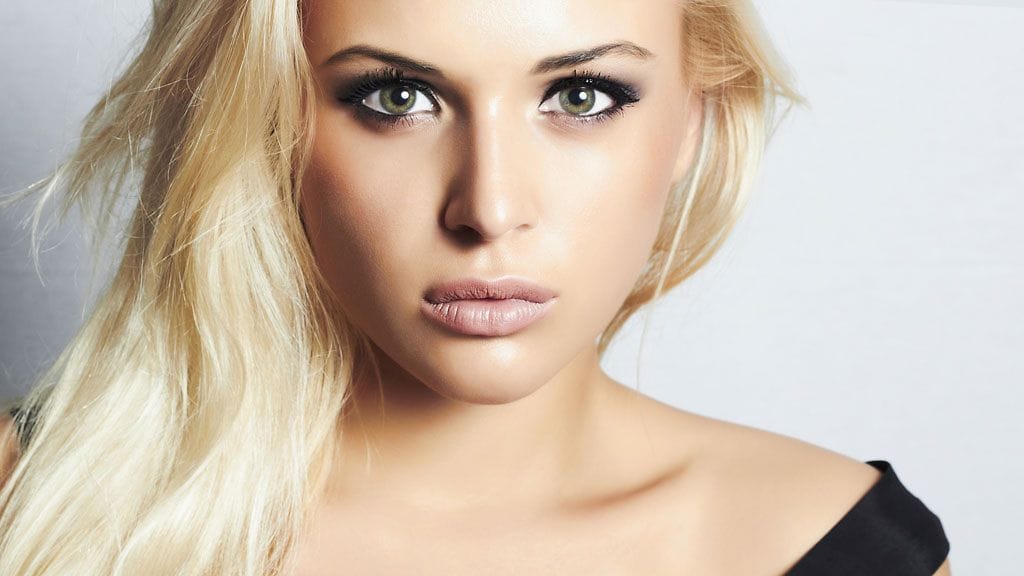 Eikö punapää saisi käyttää punaista huulipunaa?