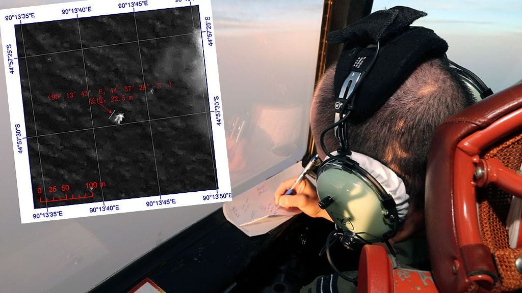 Kuvassa näkyy Kiinan julkaisema satelliittikuva meressä kelluvasta esineestä.