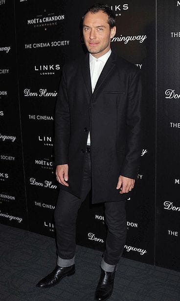 Jude Law pysty