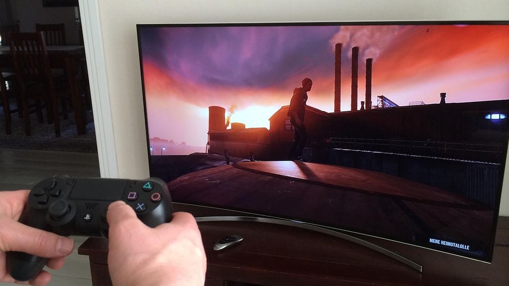 Samsung kaareva televisio UE55H8005 (4)