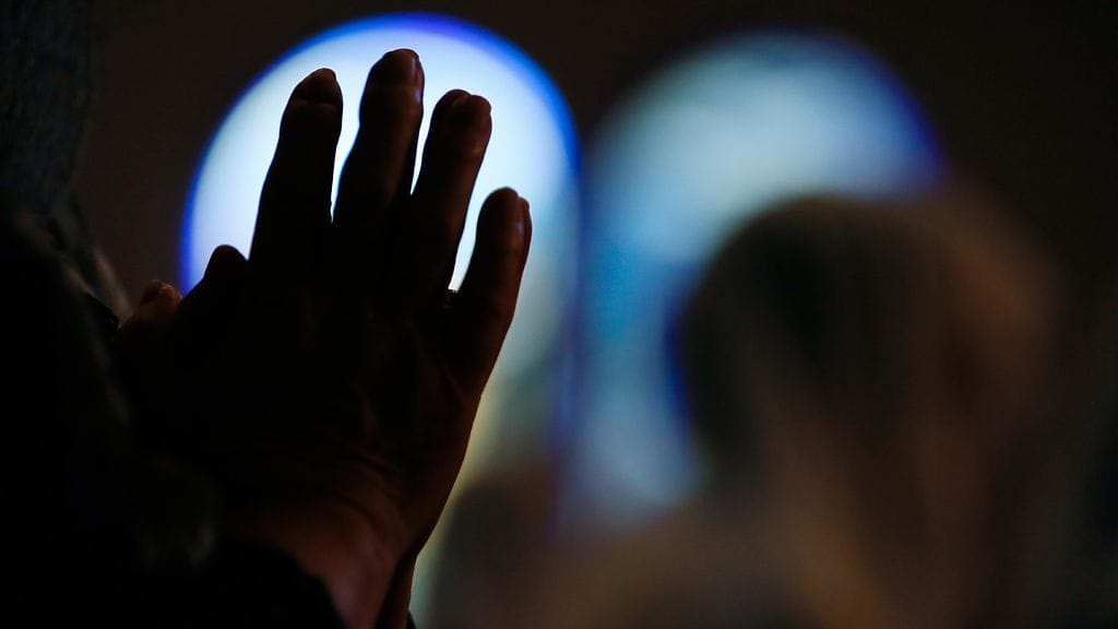 Jehovan todistajien keskustoimisto USA:ssa joutuu maksamaan yli 3000 euroa sakkoa päivittäin siihen saakka, kunnes se luovuttaa viranomaisille tietoja seurakuntansa pedofiilijäsenestä.