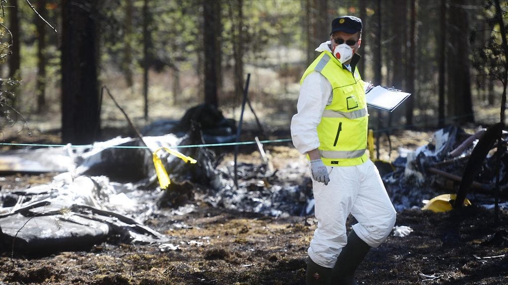 Kone tuhoutui törmäyksessä Jämijärvellä vuosi sitten lähes täysin. Kuvassa onnettomuuspaikka.