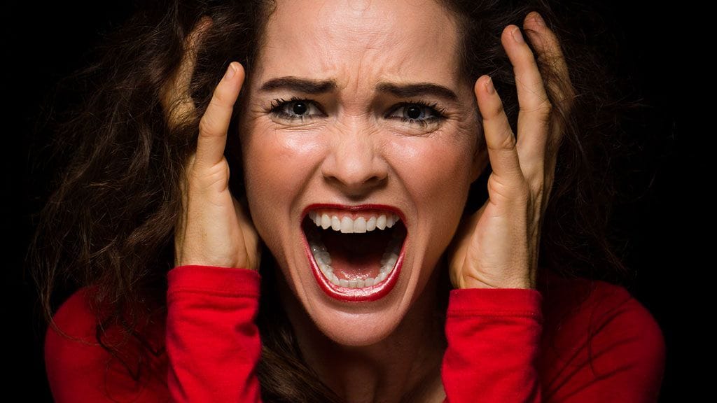 Rakkaus ja jo ihastus voi ajaa epätoivoisiin tekoihin.