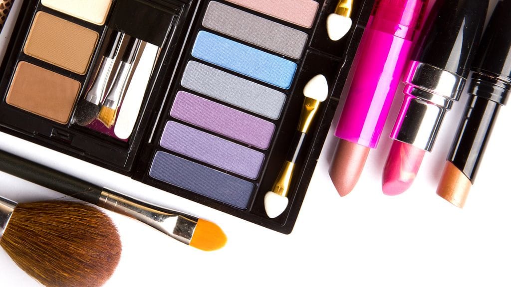 Meikkituotteille saa helposti lisää käyttöikää.