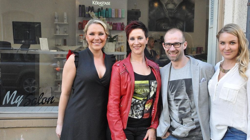 Jonna Ziprus, Wanda Dubiel, kampaamon omistaja Jani Lännenmäki ja Niina Lavonen avajaisissa.