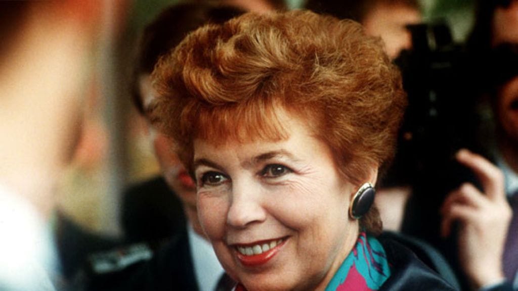 Raisa Gorbatshova oli voimissaan vielä 1989. Hän menehtyi syöpään vuonna 1999.