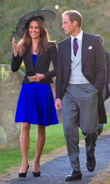 Britannian hovin kihlausilmoituksen jälkeen julkistama kuva prinssi Williamista ja Kate Middletonista lokakuulta 2010.