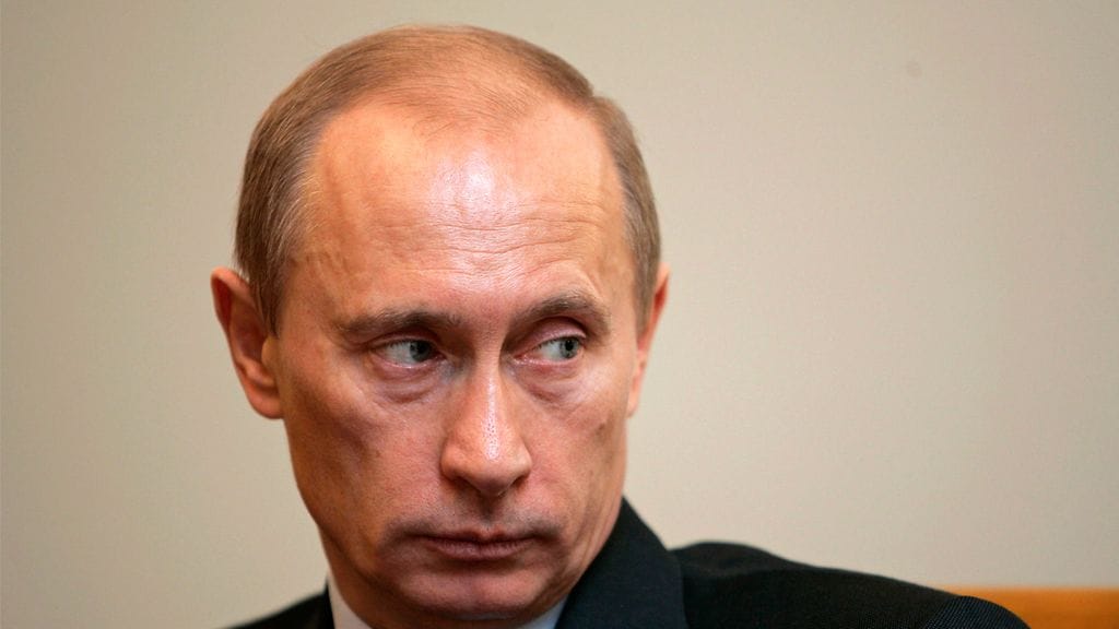 Presidentti Vladimir Putin tapaamisessa vaalikomissioiden johtajien kanssa 12. joulukuuta 2007.