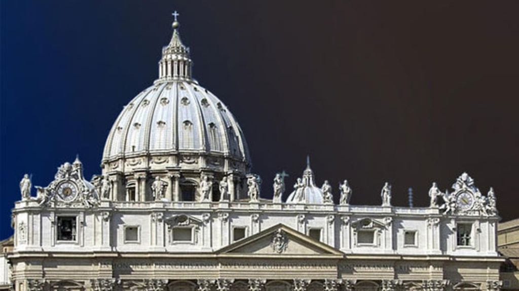 Italian pääministeri kertoi mahdollisesta Vatikaanin Pietarinkirkkoon kohdistuvasta terroriuhasta.