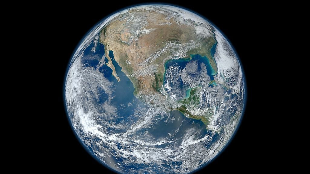 Suomi-satelliitin ottama kaikkien aikojen tarkin kuva Maasta. Kuva: NASA