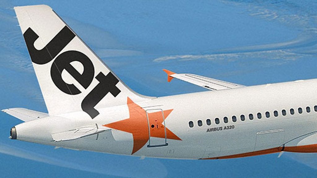 Naismatkustaja onnistui nostamaan Bali–Melbourne-lennolla oven kahvaa, ennen kuin varoitussignaali varoitti miehistöä. Kuvituskuva.