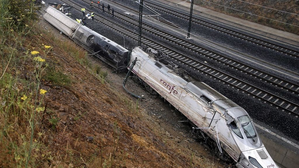 Santiago de Compostelassa eilen illalla sattuneessa turmassa kuoli lähes 80 ihmistä ja yli sata loukkaantui.