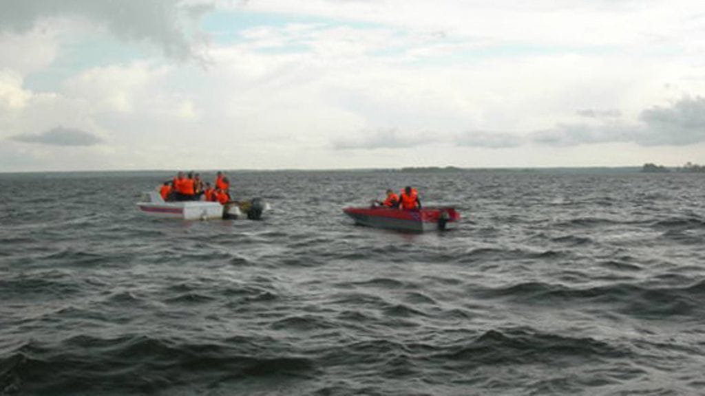 Pelastusviranomaiset etsivät Bulgaria-laivan mukana uponneita.