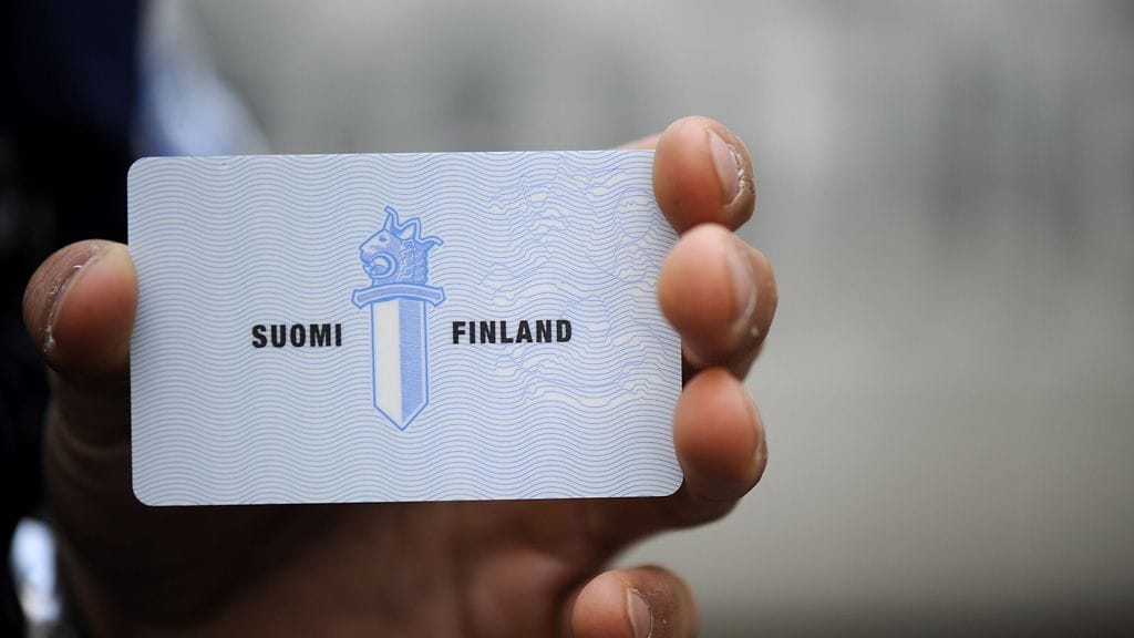 Poliisimiehen tekemiä rikoksia puitiin useissa oikeusasteissa.
