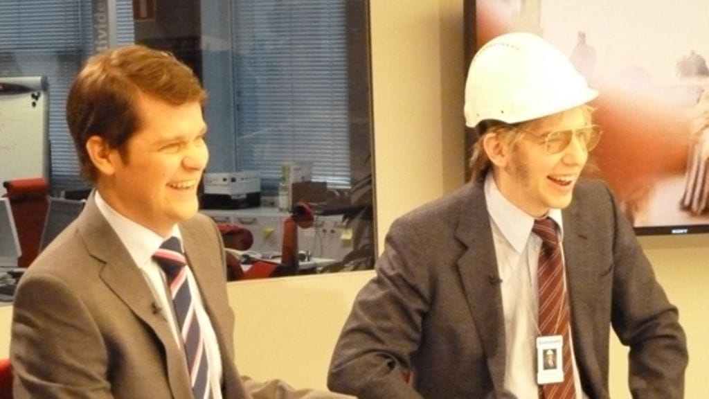 Putous-sarjasta tuttu Timo Harjakainen ankkuri Tuomas Forsellin kanssa Huomenta Suomen uutislähetyksessä.