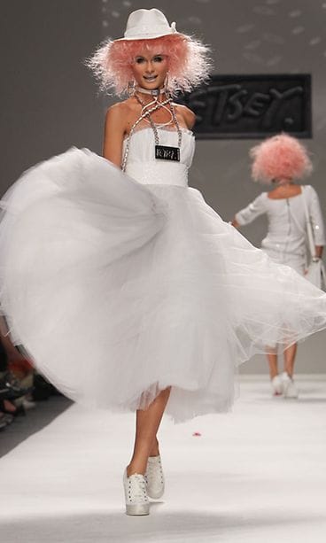 Betsey Johnsonin mallistoa 2013