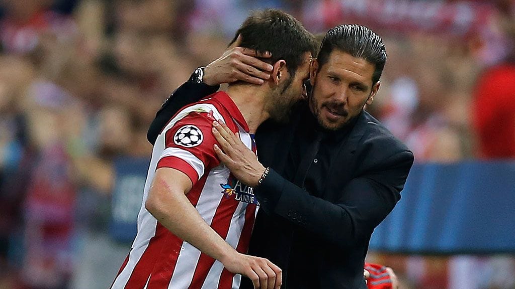 Diego Simeone syleilee Adrian Lopezia.
