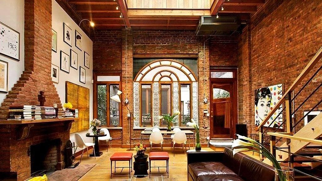 Kate Mossin nykyinen rakas on muusikko Jamie Hince.