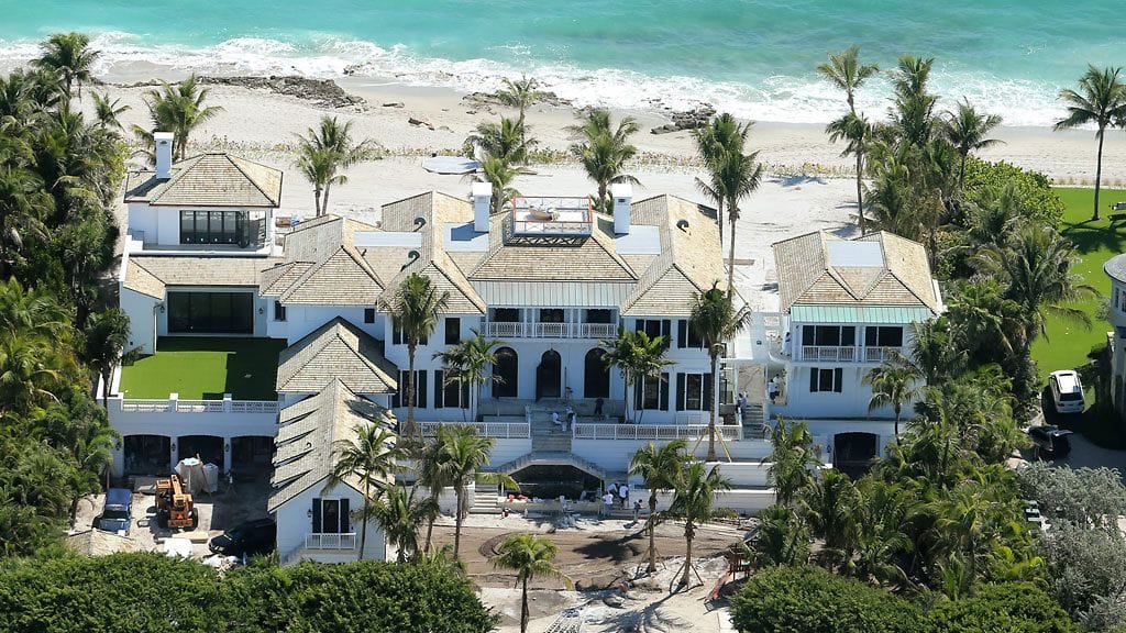 Liki kahdentuhannen neliömetrin luksuskartanoon mahtuisi aika monta yksiötä.