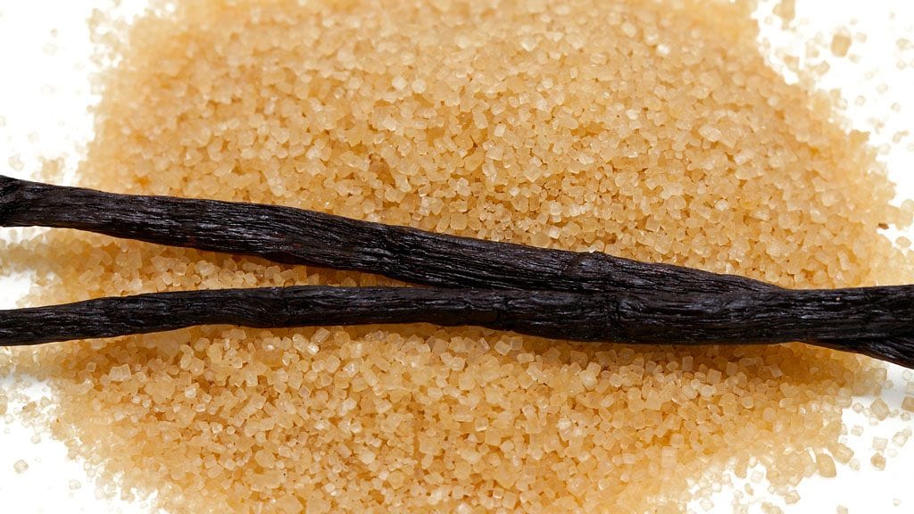 Itetehty vaniljasokeri maistuu paljon aidommalta, kuin kaupasta ostettu versio.