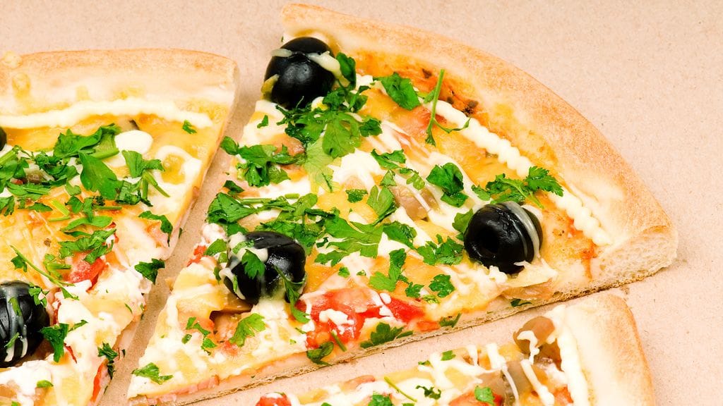 Silputtu silopersilja viimeistelee ihanan pizzan!