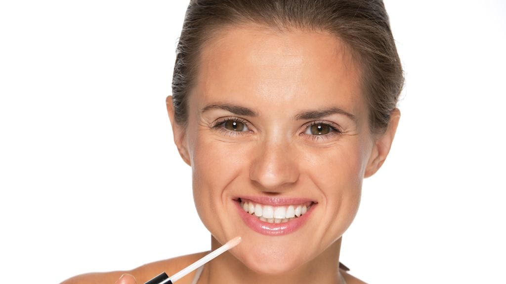 Huulikiilto saa huulesi näyttämään pehmeältä ja täyteläisemmiltä.