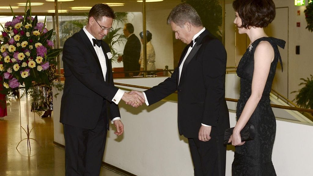Presidenttipari vastaanotti Jyrki Kataisen.