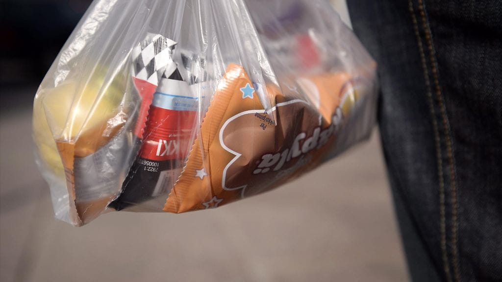 Ostoksille pääsee nyt viime pääsiäistä paremmin, koska kauppojen aukioloajat vapautettiin vuodenvaihteessa.