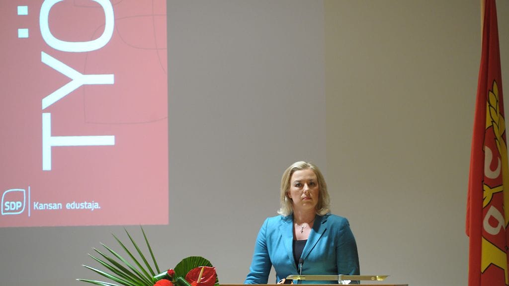SDP:n puheenjohtaja, valtiovarainministeri Jutta Urpilainen puoluevaltuuston kokouksessa tänään.