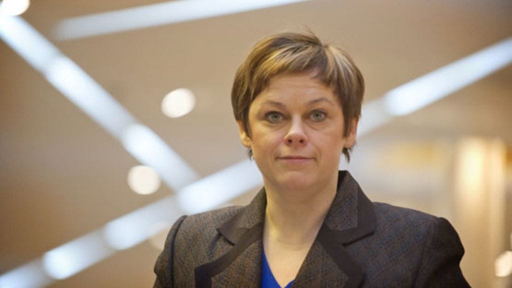 Ympäristöministeri Paula Lehtomäki