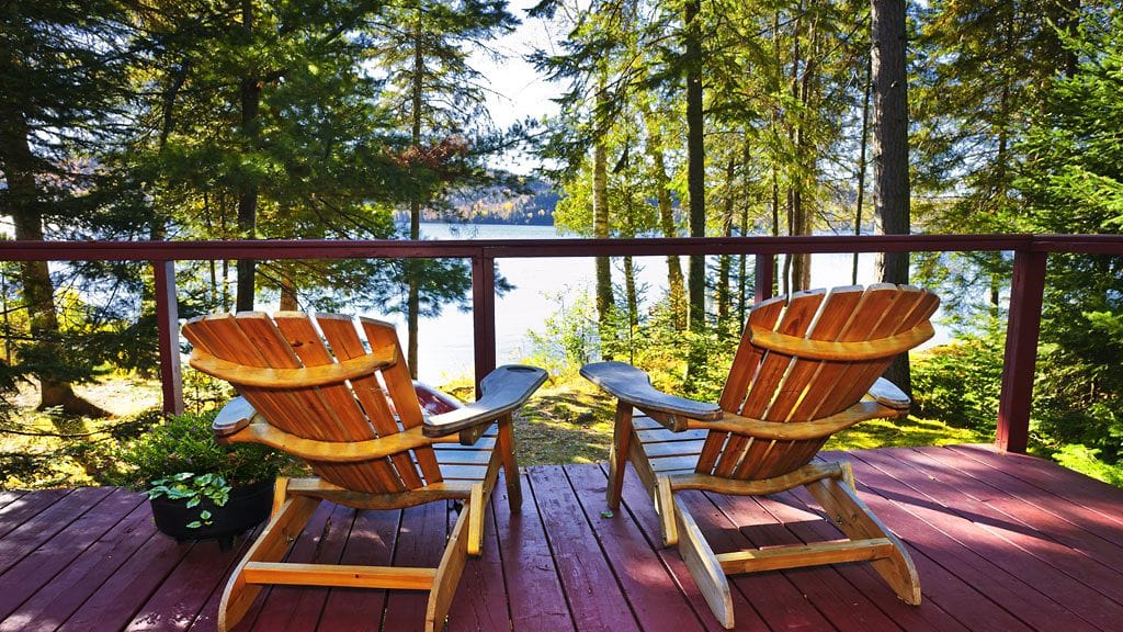 Käytännössä ympärivuotista mökillä oleskelua ei voi estää, jos vakinainen osoite on muualla.