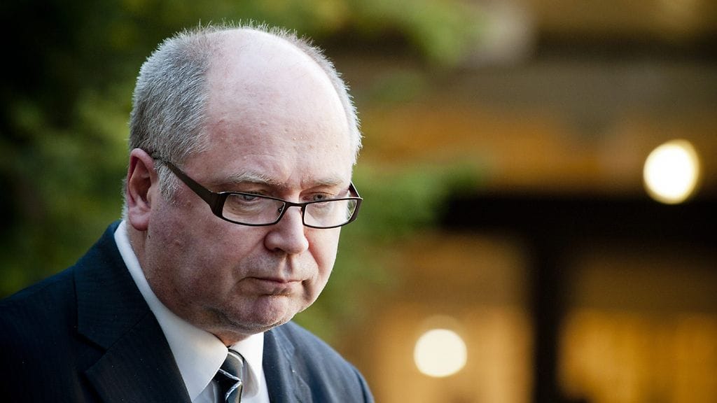 Eero Heinäluoma olisi valmis kokeilemaan oppilaan määräaikaista erotamista vakavassa häiriökäyttäytymistilanteessa.