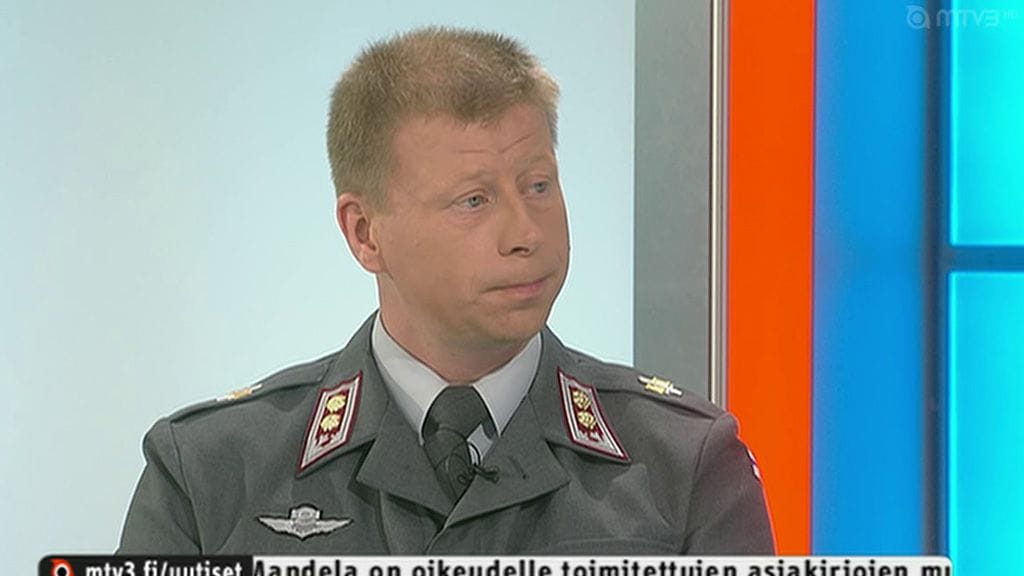 Maanpuolustuskorkeakoulun everstiluutnantti Juha Mäkelä kommentoi Egyptin tilannetta Kymmenen uutisissa.