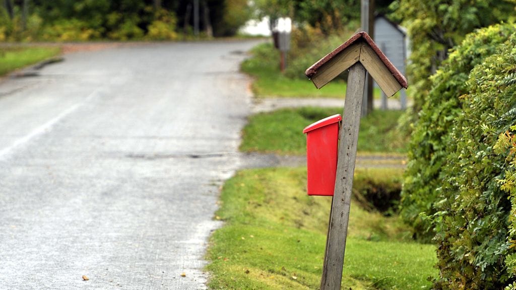 Osoitetietonsa voi suojata eri asteisilla kielloilla.