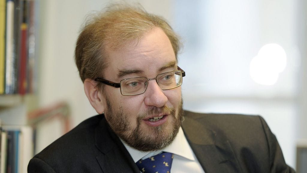 Helsingin yliopiston arabian kielen ja islamin tutkimuksen professori Jaakko Hämeen-Anttila uskoo, että vapautetuista suomalaisista maksettiin rahaa.