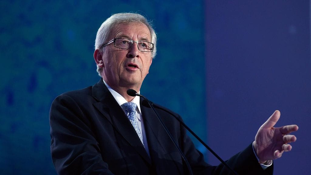 EU-viranomaislähteen mukaan EU-komission puheenjohtaja Jean-Claude Juncker on keskustellut puhelimitse Kreikan pääministerin Alexis Tsiprasin kanssa.
