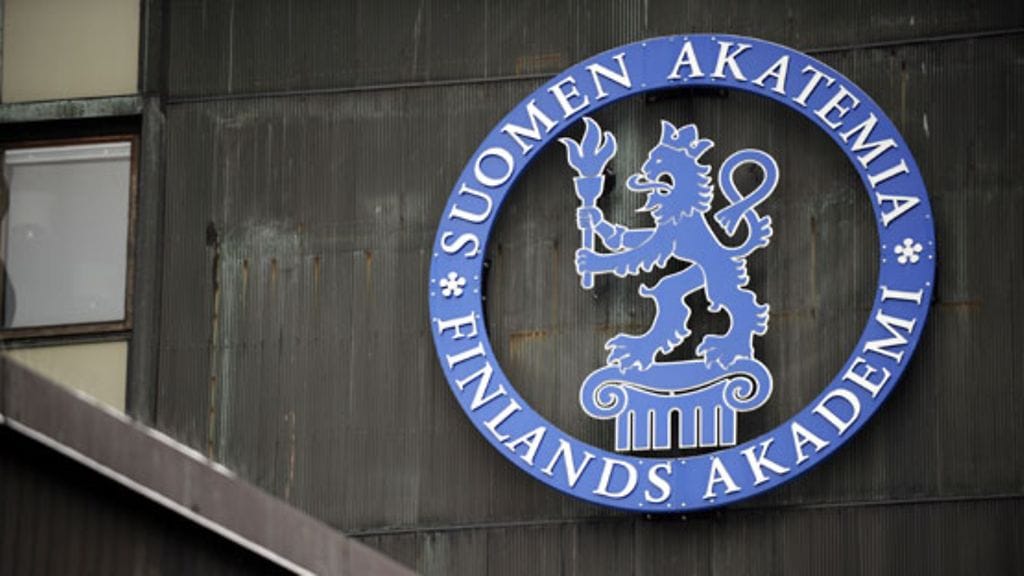 Vuosina 2011–2014 Suomen tieteellisistä julkaisuista jo yli puolet tehtiin kansainvälisessä yhteistyössä, kun 1990-luvun alussa vastaava osuus oli reilu neljännes, selviää Suomen Akatemian raportista.