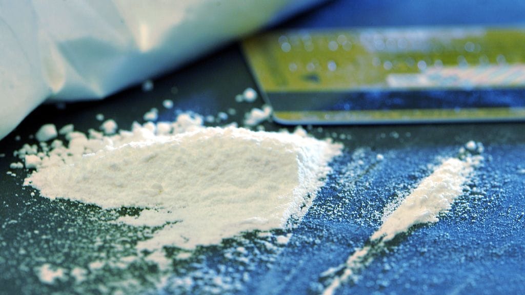 Pappi Crossan on myöntänyt The Sun -lehdelle käyttäneensä huumeita, mutta hänen mukaansa kerta oli yksittäinen. Kuvituskuva.