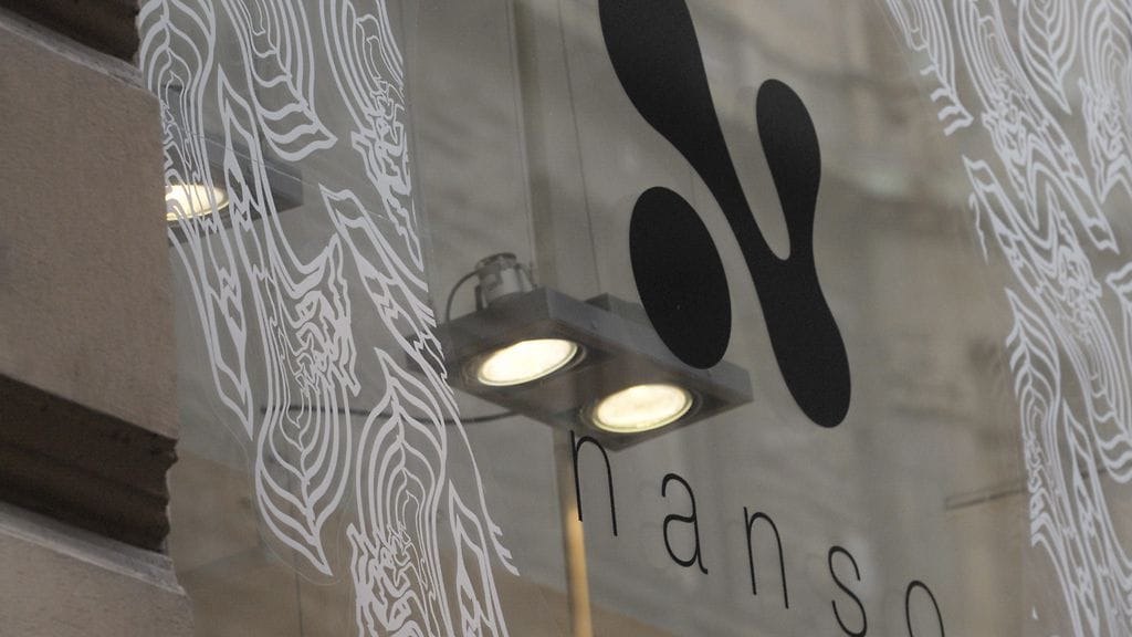 Mielenilmaus johtuu siitä, että Nanso Group ilmoitti lopettavansa Tornion sukkahousutehtaan ensi syksynä. Tehtaalta irtisanotaan yli sata työntekijää.