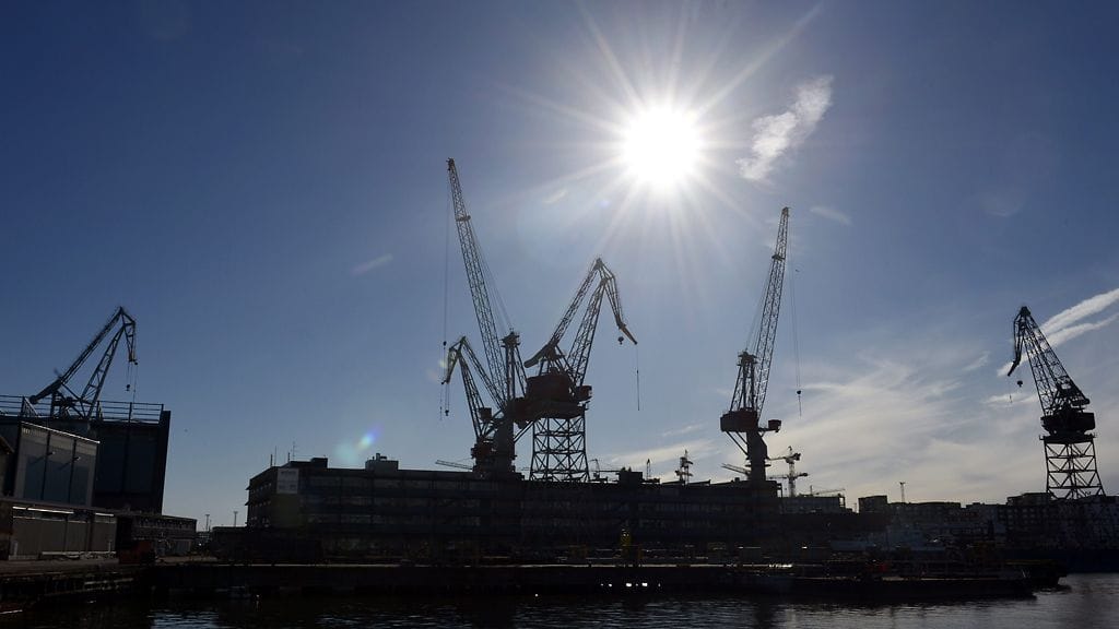 Nostureita Etelärannan satamassa Helsingissä 3. toukokuuta 2013.