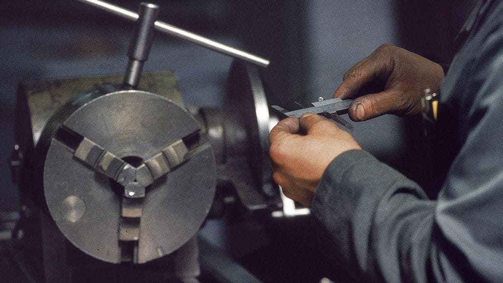 Joensuussa nuoret joutuvat tällä hetkellä jonottamaan mahdollista työpajapaikkaa. Paikalliset vaativat resursseja, jotta tilanne saataisiin ratkaistua.