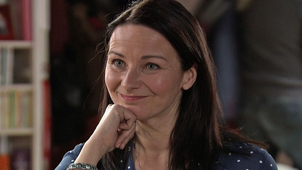 Salatut elämät - Paula (Johanna Nurmimaa).