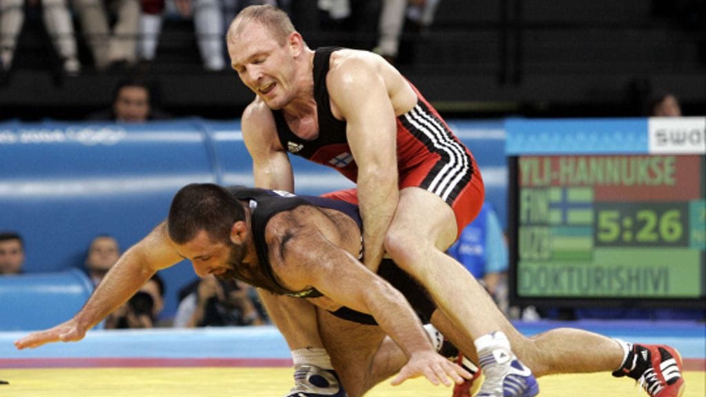 Marko Yli-Hannuksela paini hopeaa Ateenassa kreikkalais-roomalaisessa painissa.