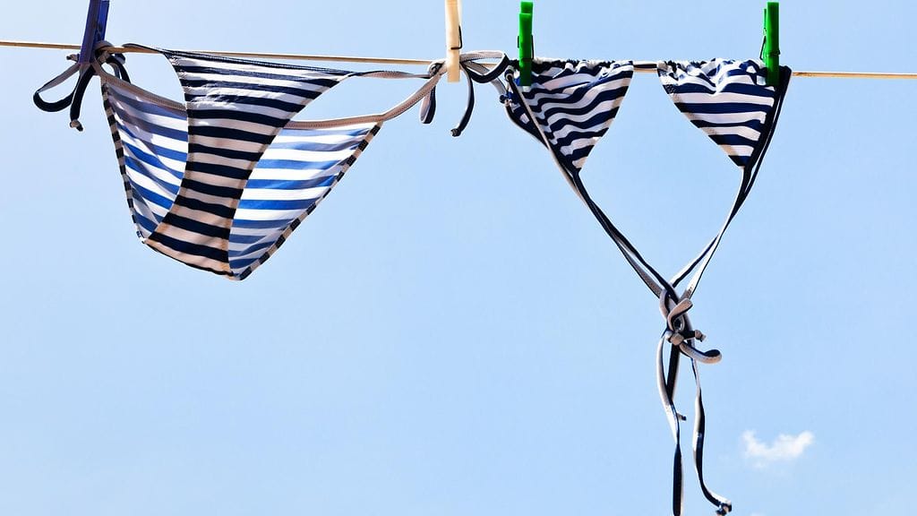 bikinit, uimapuvun hoito