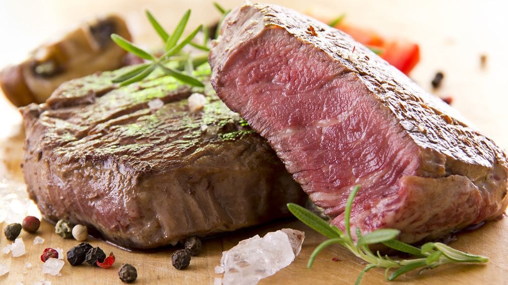 Annatko sinä pihvin levätä paistamisen jälkeen?